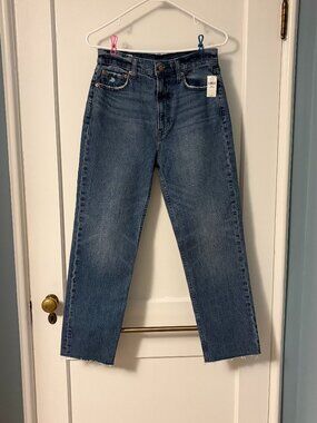 Gap jeans cheeky straight sky high raw hem size 28 / 6 NWT medium wash denim